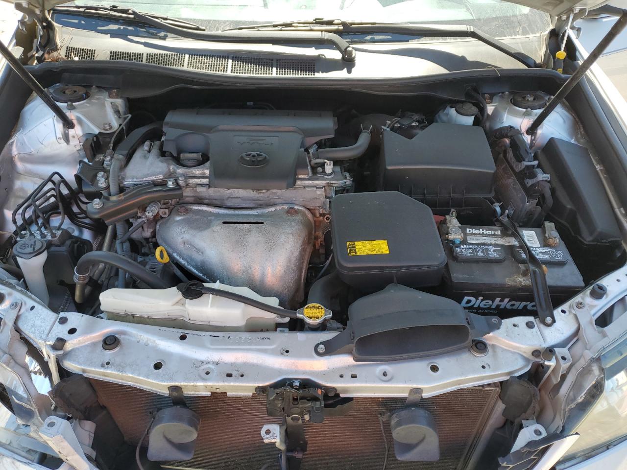 2012 Toyota Camry - Image 12
