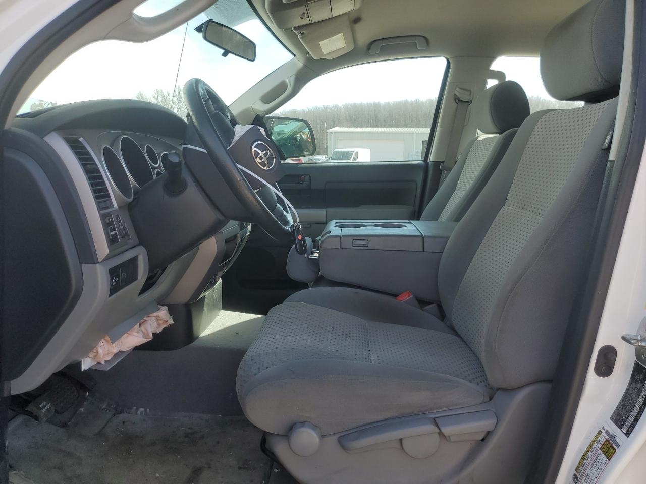 2011 Toyota Tundra - Image 7