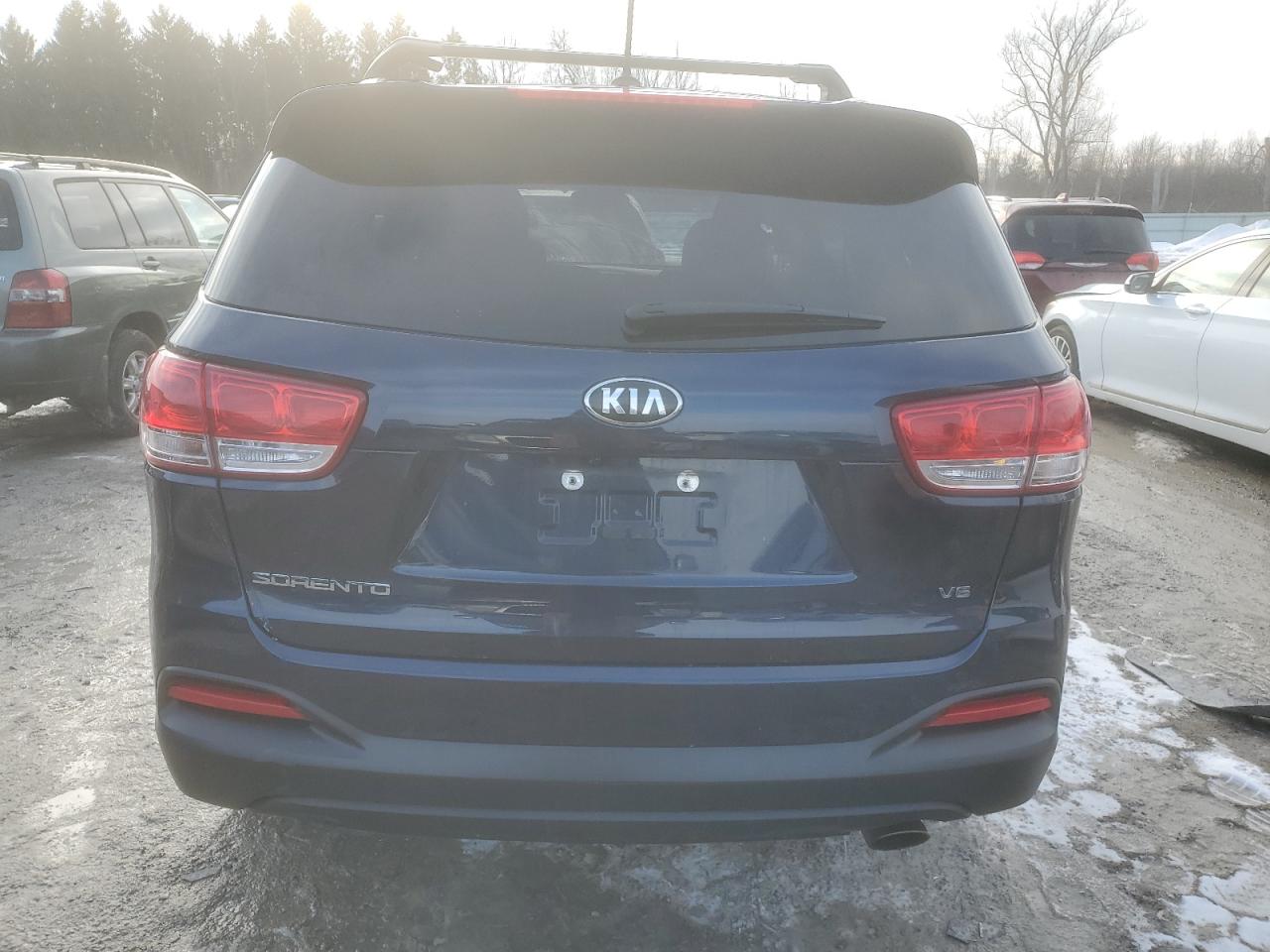 2018 Kia Sorento - Image 6