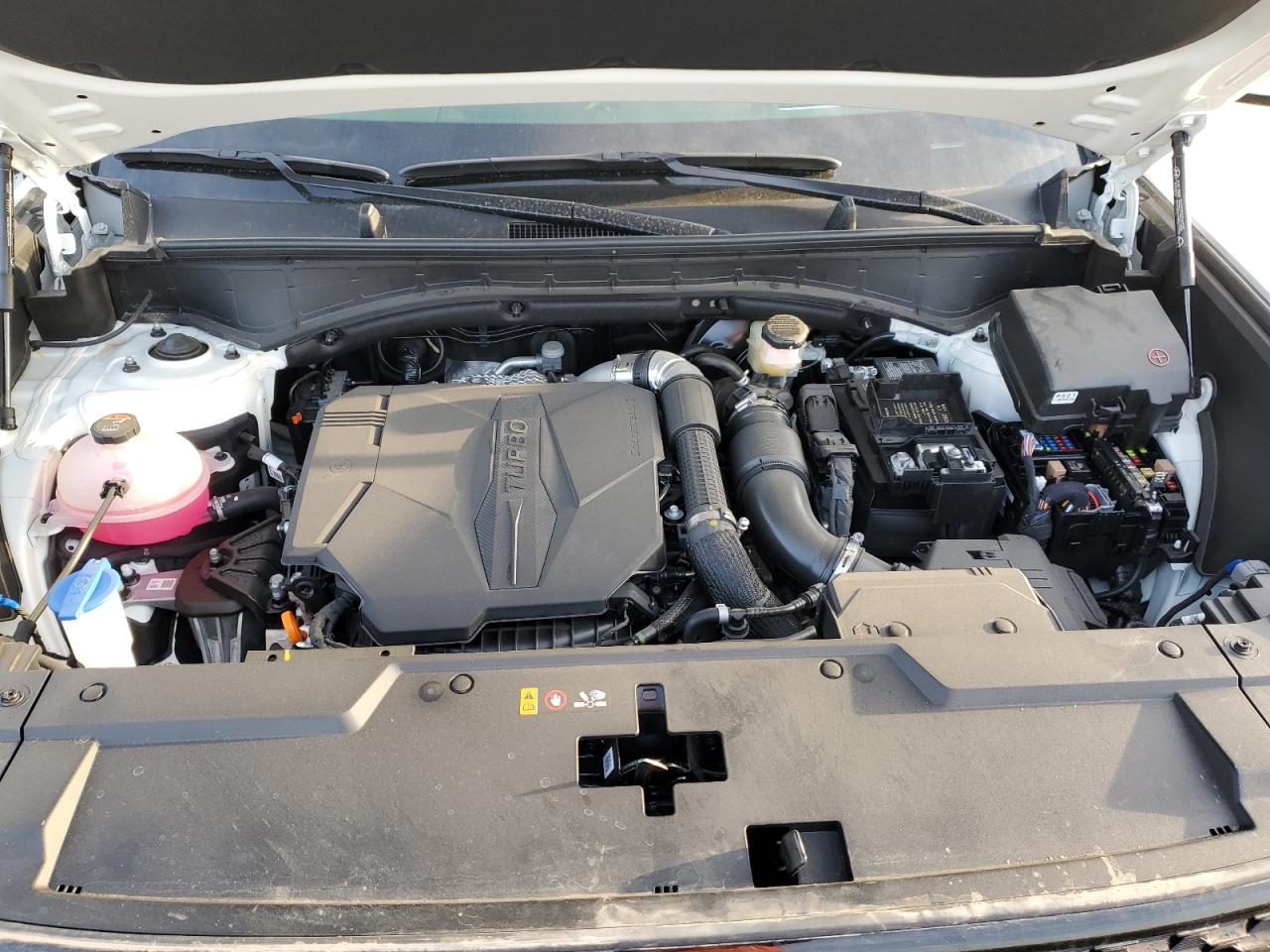 2024 Hyundai Santa Fe - Image 12