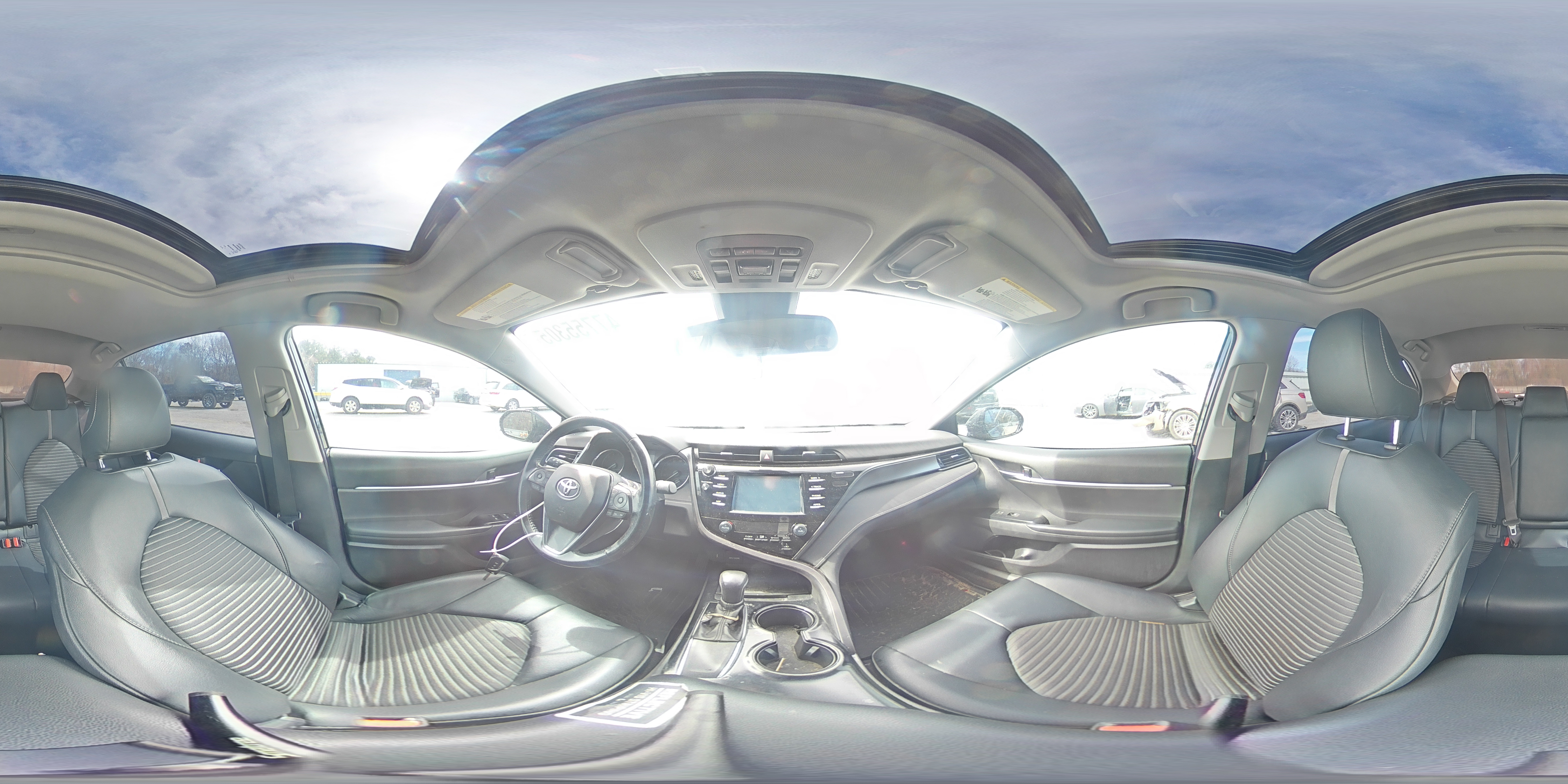 2019 Toyota Camry - Image 12