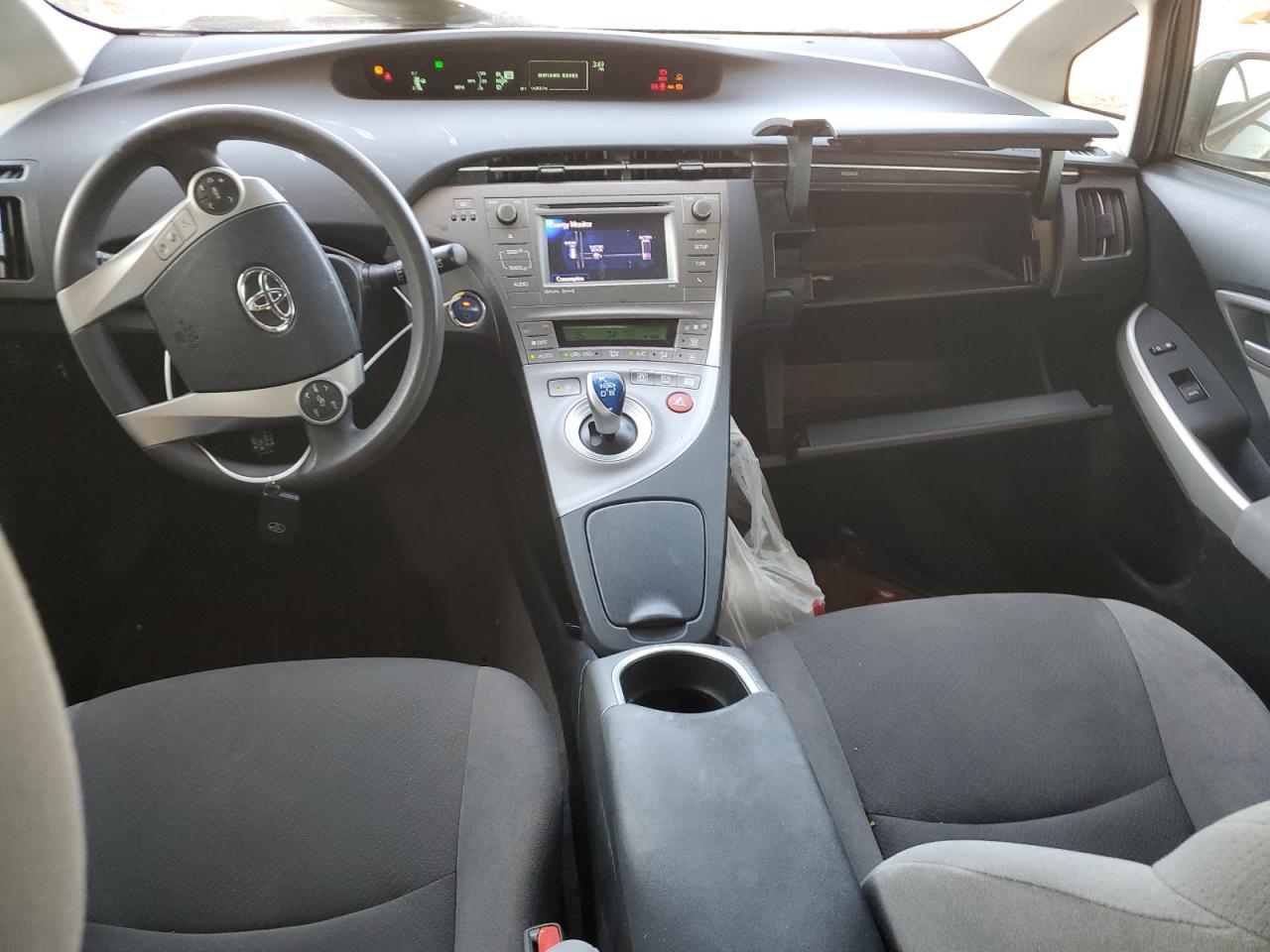 2015 Toyota Prius - Image 8