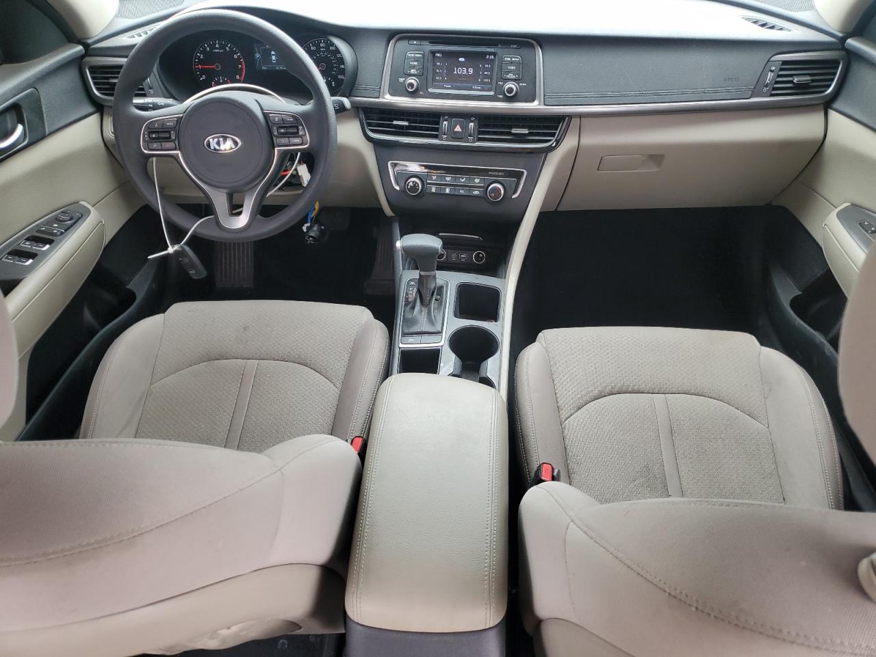 2017 Kia Optima - Image 8