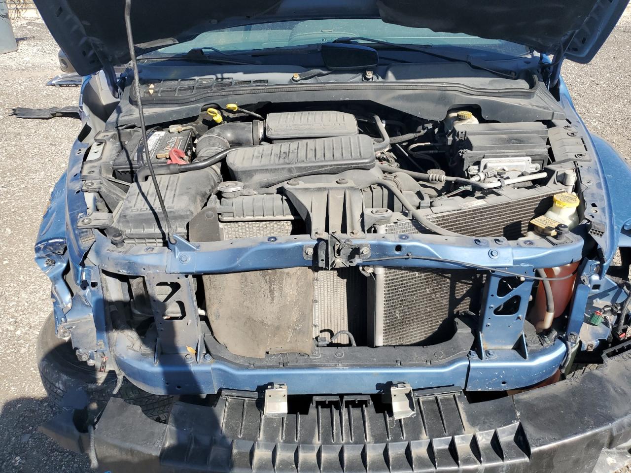 2005 Dodge Durango - Image 14