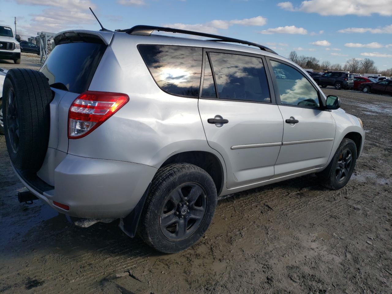 2010 Toyota RAV 4 - Image 3