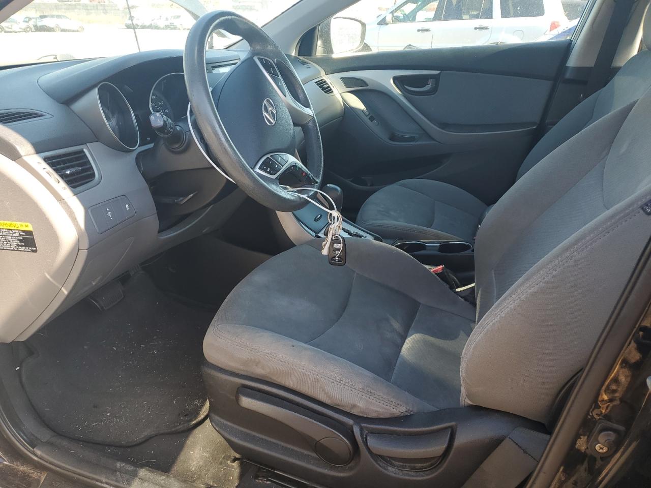 2011 Hyundai Elantra - Image 7
