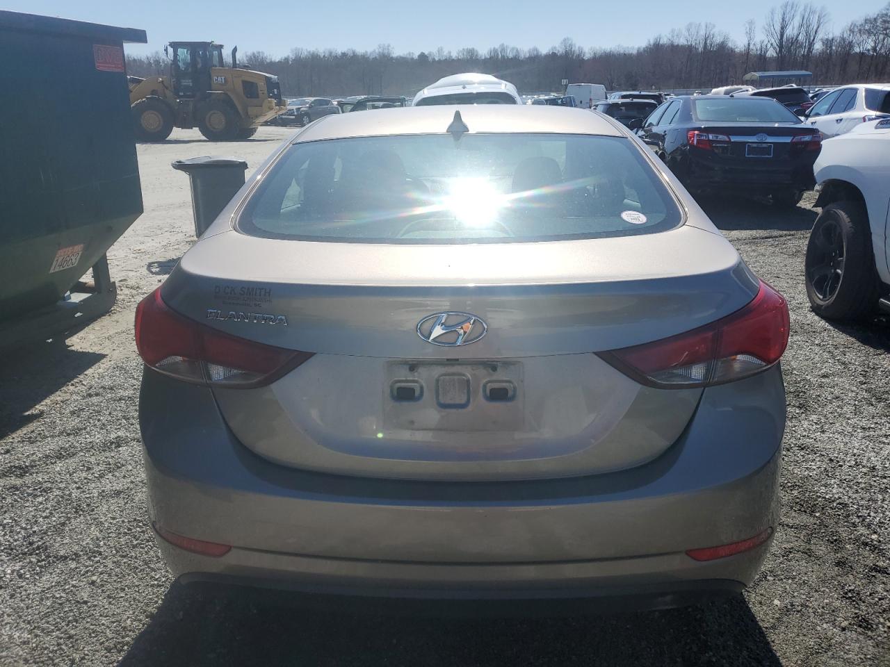 2015 Hyundai Elantra - Image 6