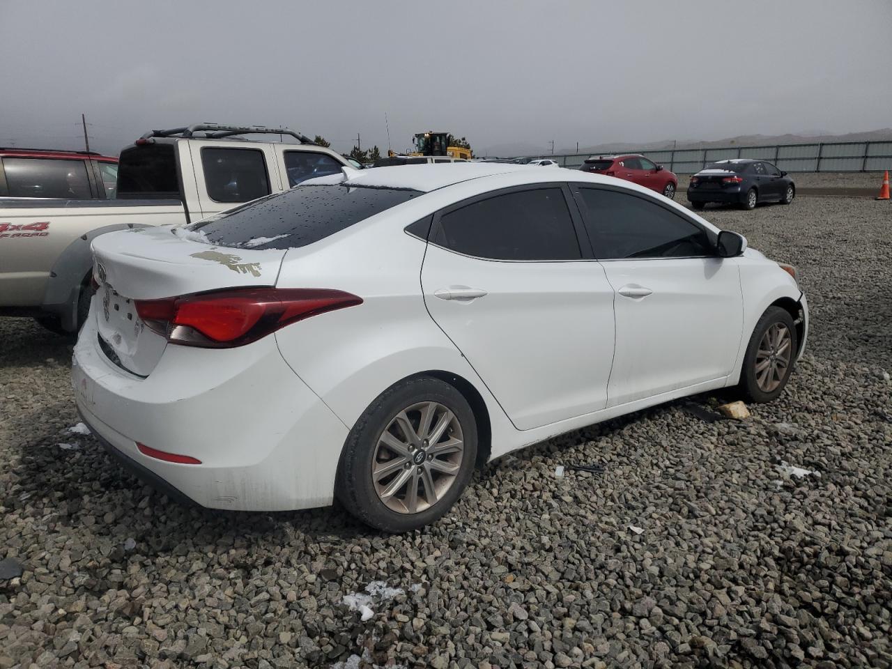 2015 Hyundai Elantra - Image 3