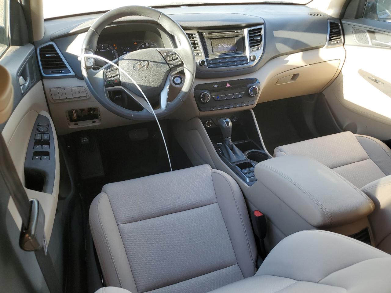 2017 Hyundai Tucson - Image 8