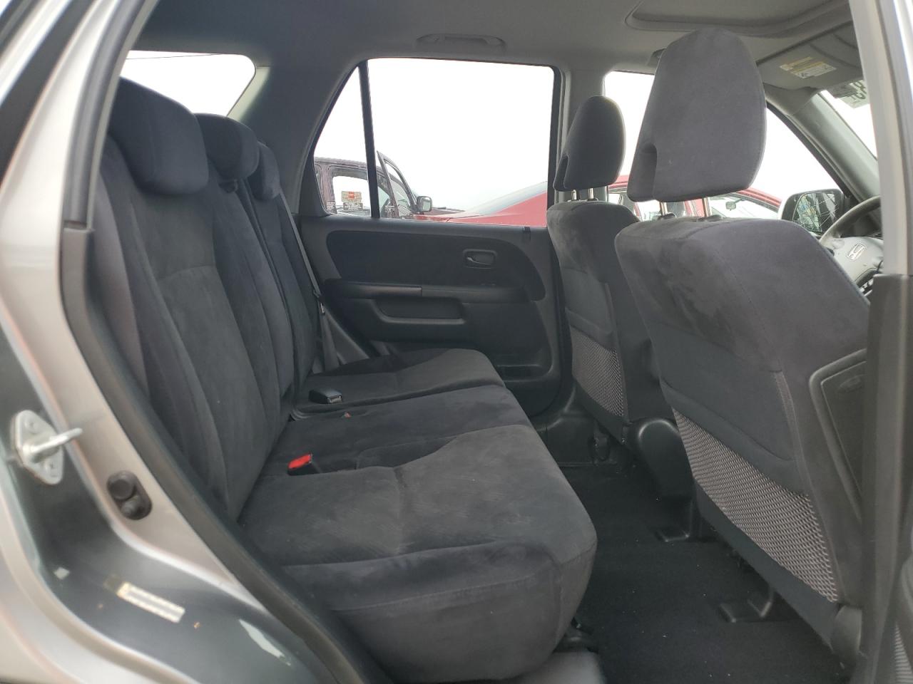 2005 Honda CR-V - Image 12