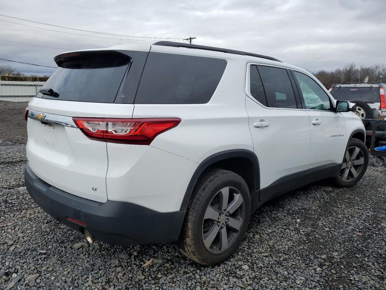 2019 Chevrolet Traverse - Image 3