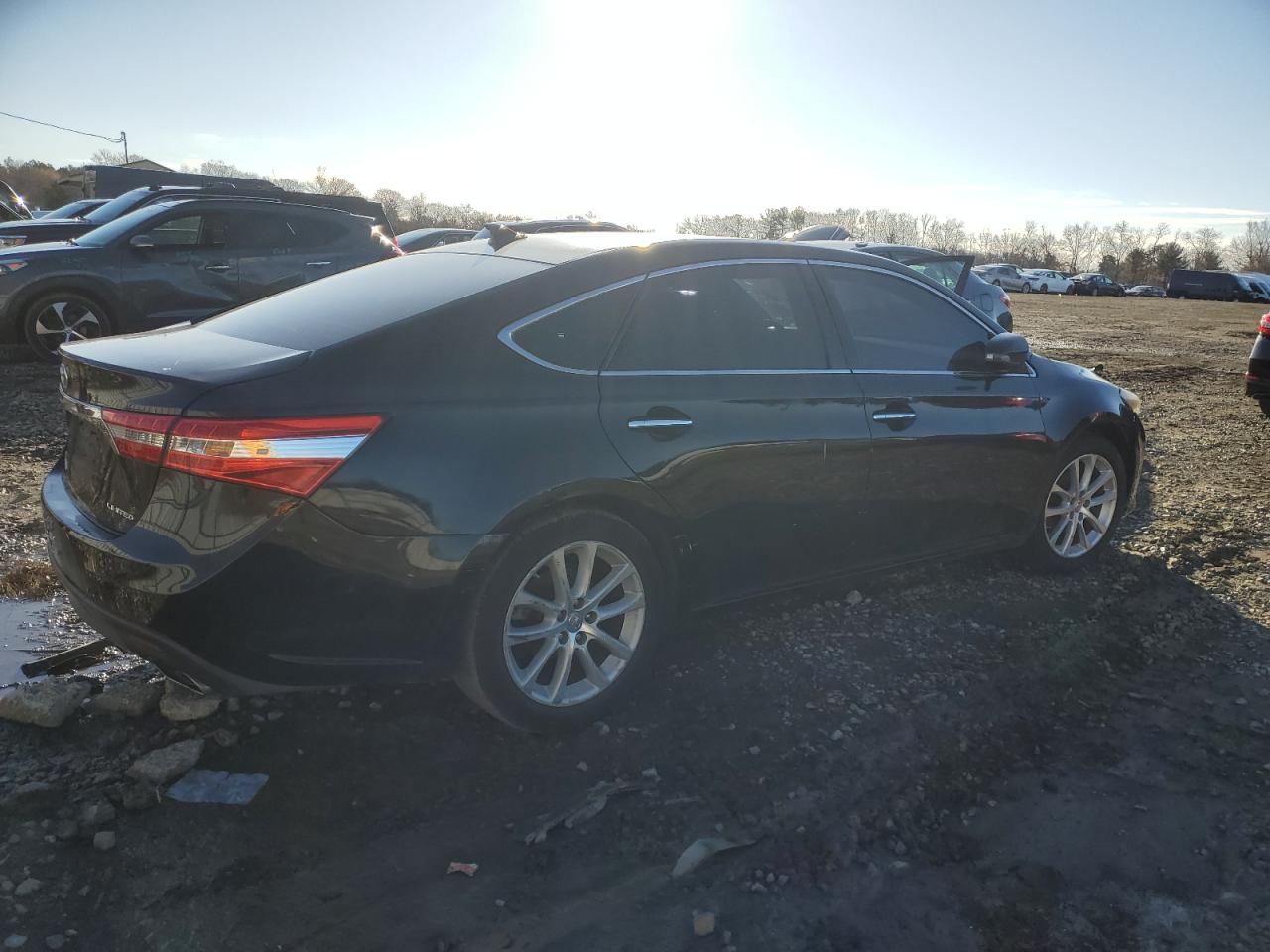 2014 Toyota Avalon - Image 3