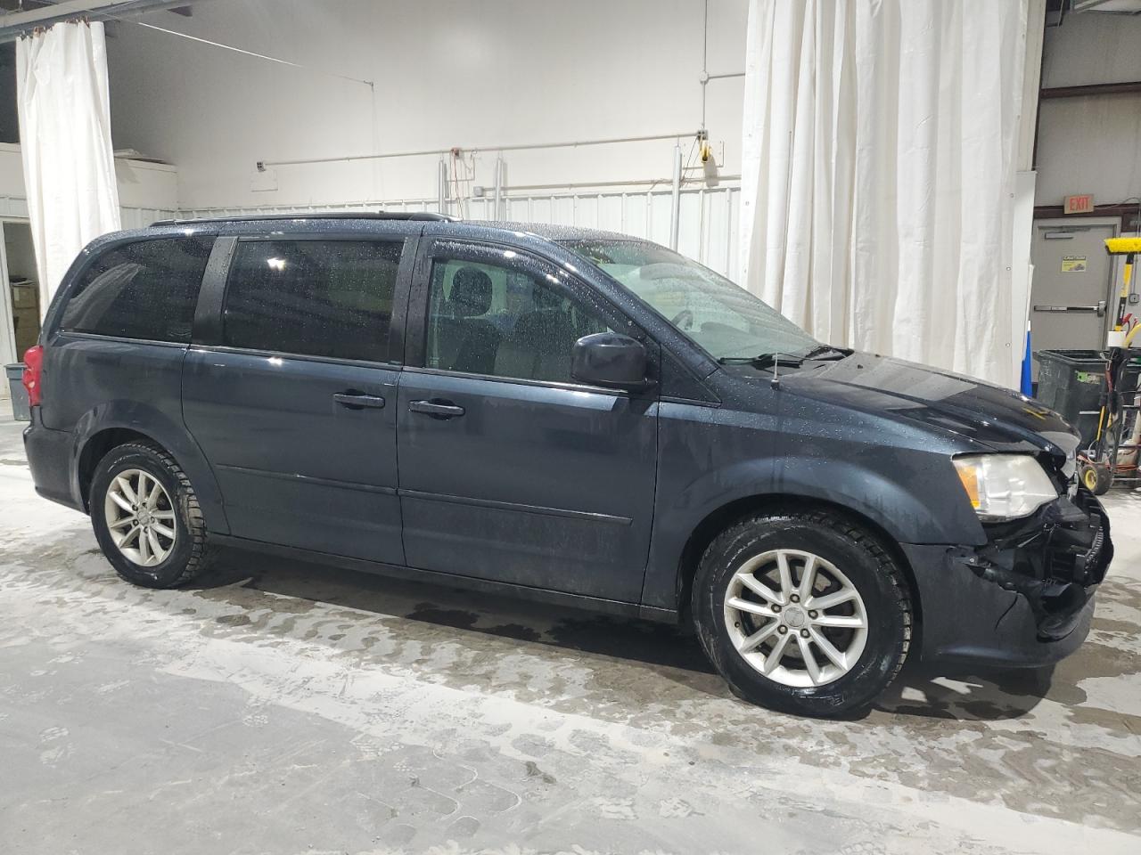 2014 Dodge Caravan - Image 4