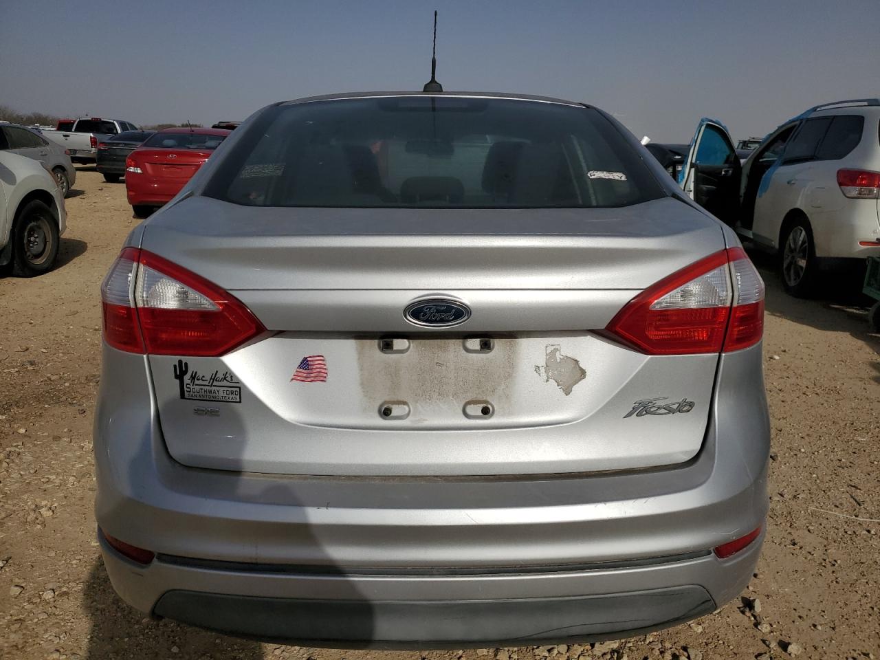 2015 Ford Fiesta - Image 6