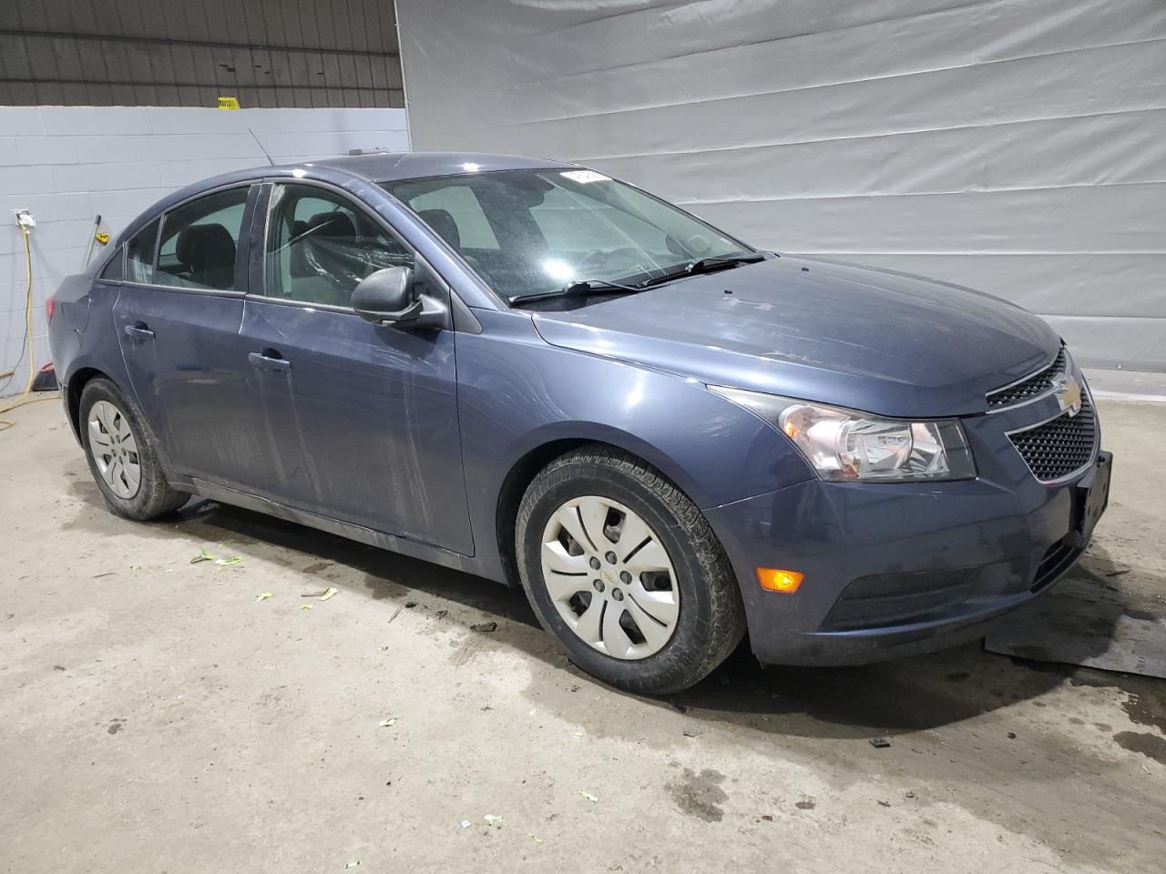 2013 Chevrolet Cruze - Image 4