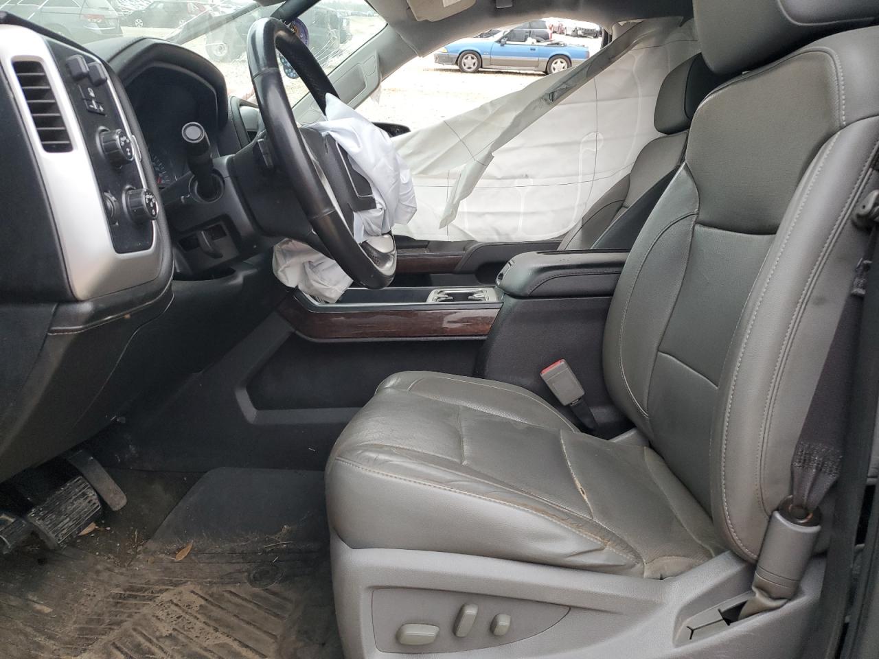 2017 GMC Sierra - Image 7
