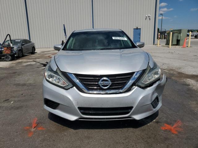 Sedans NISSAN ALTIMA 2016 Silver