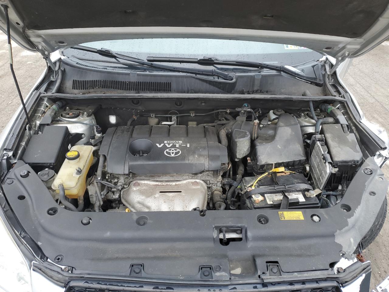 2011 Toyota RAV 4 - Image 12