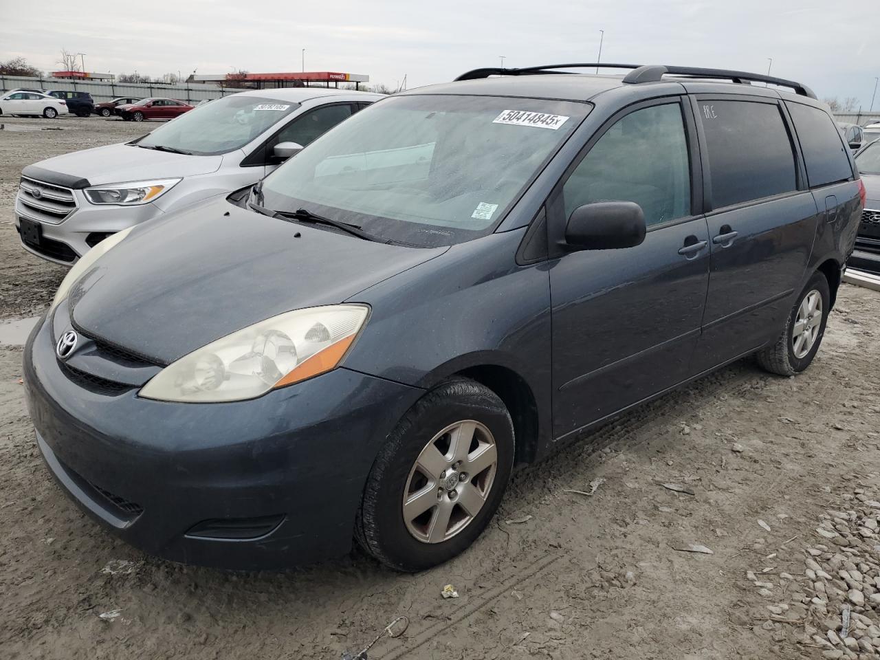 2010 Toyota Sienna Ce للبيع في Cahokia Heights، IL - Rear End