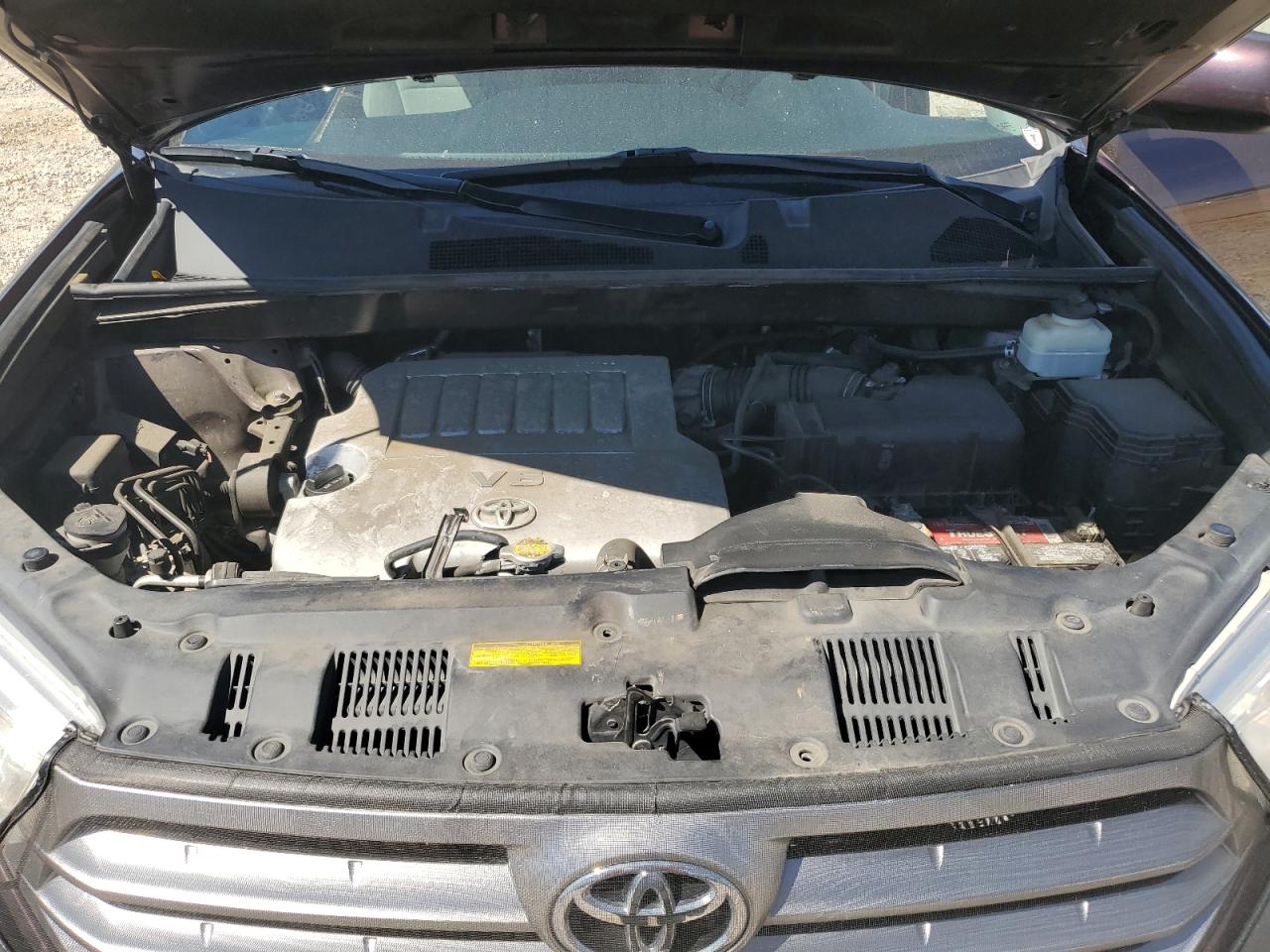 2013 Toyota Highlander - Image 14