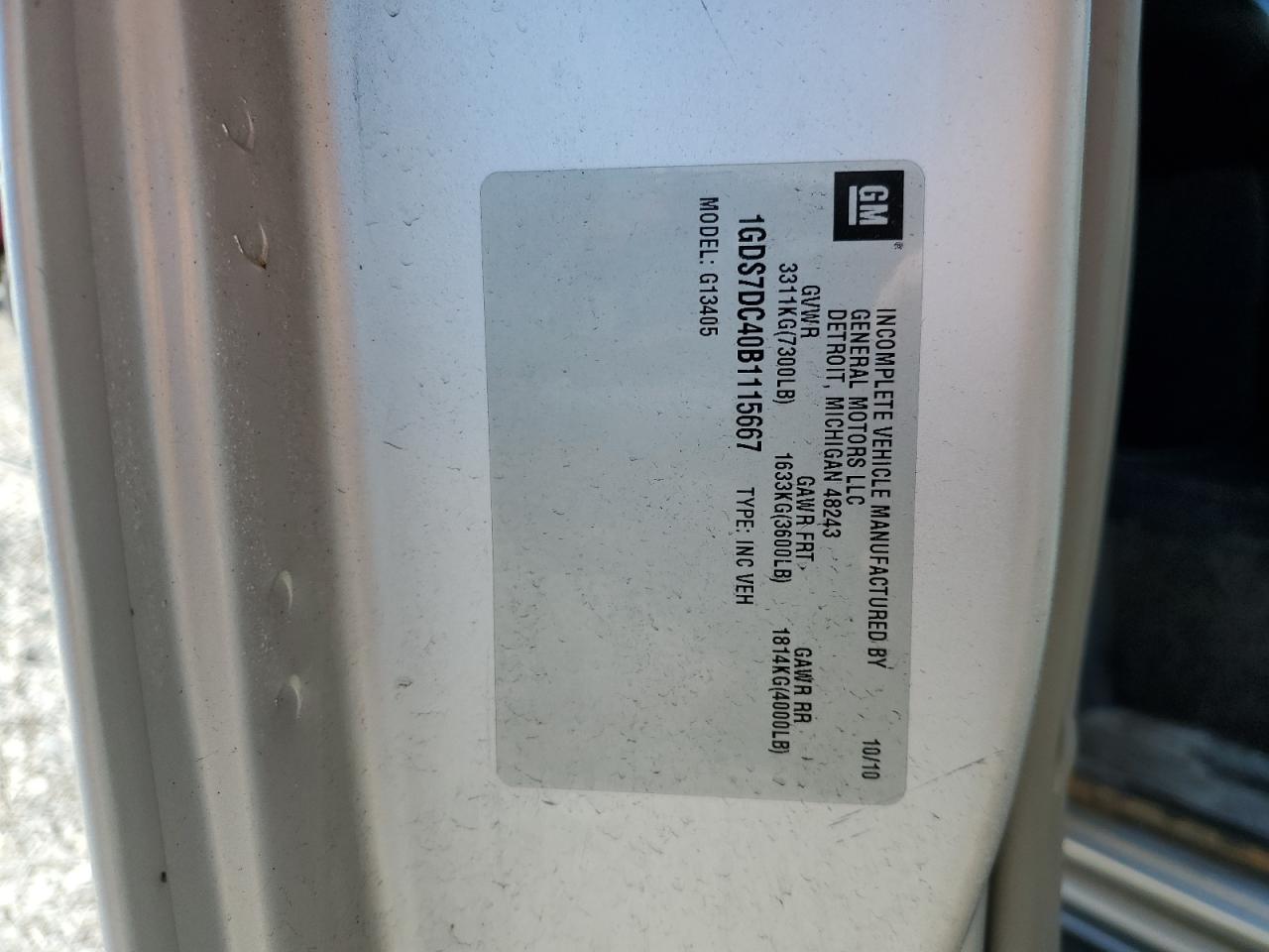 2011 GMC Savana - Image 13