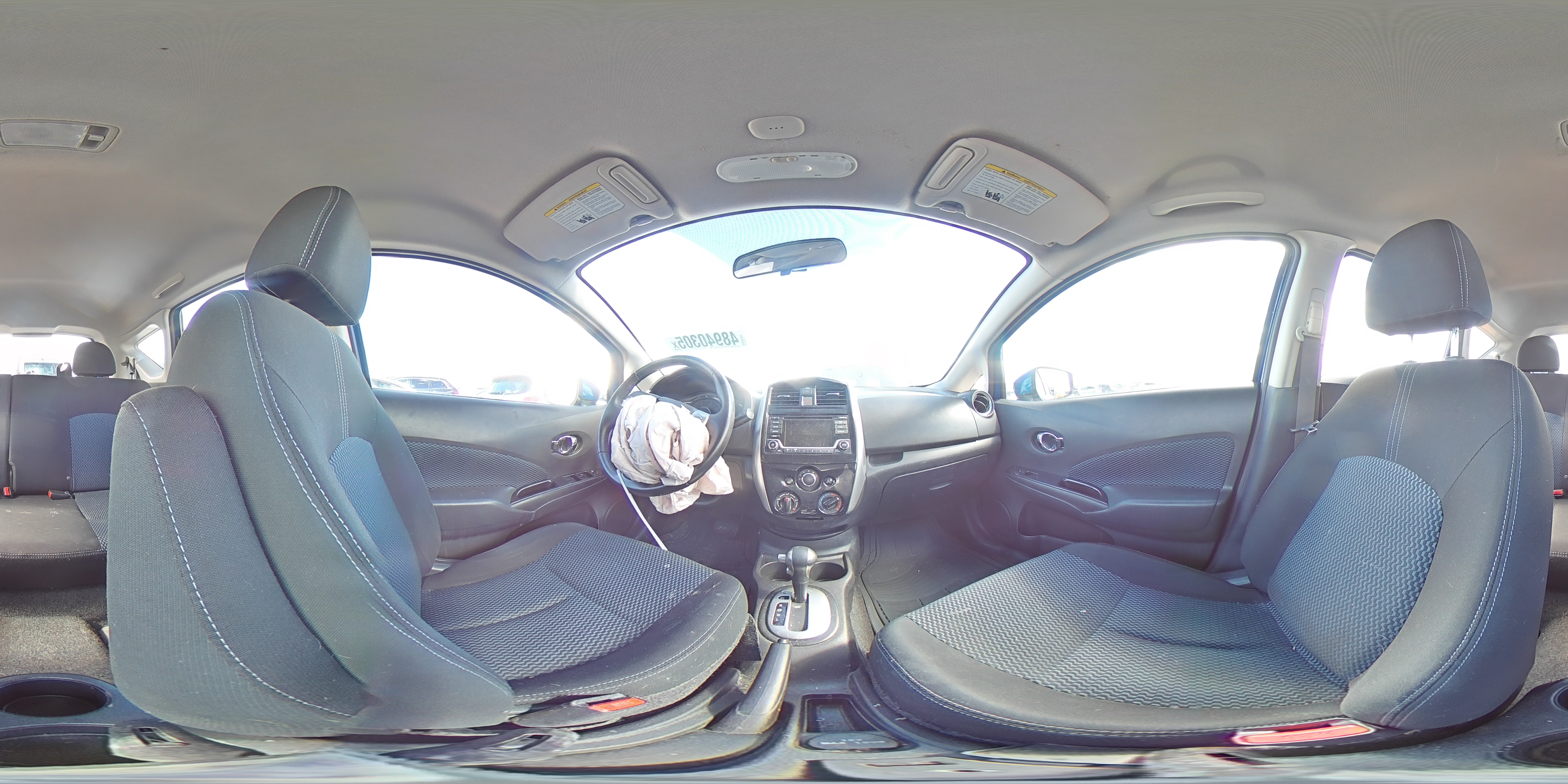 2016 Nissan Versa - Image 12