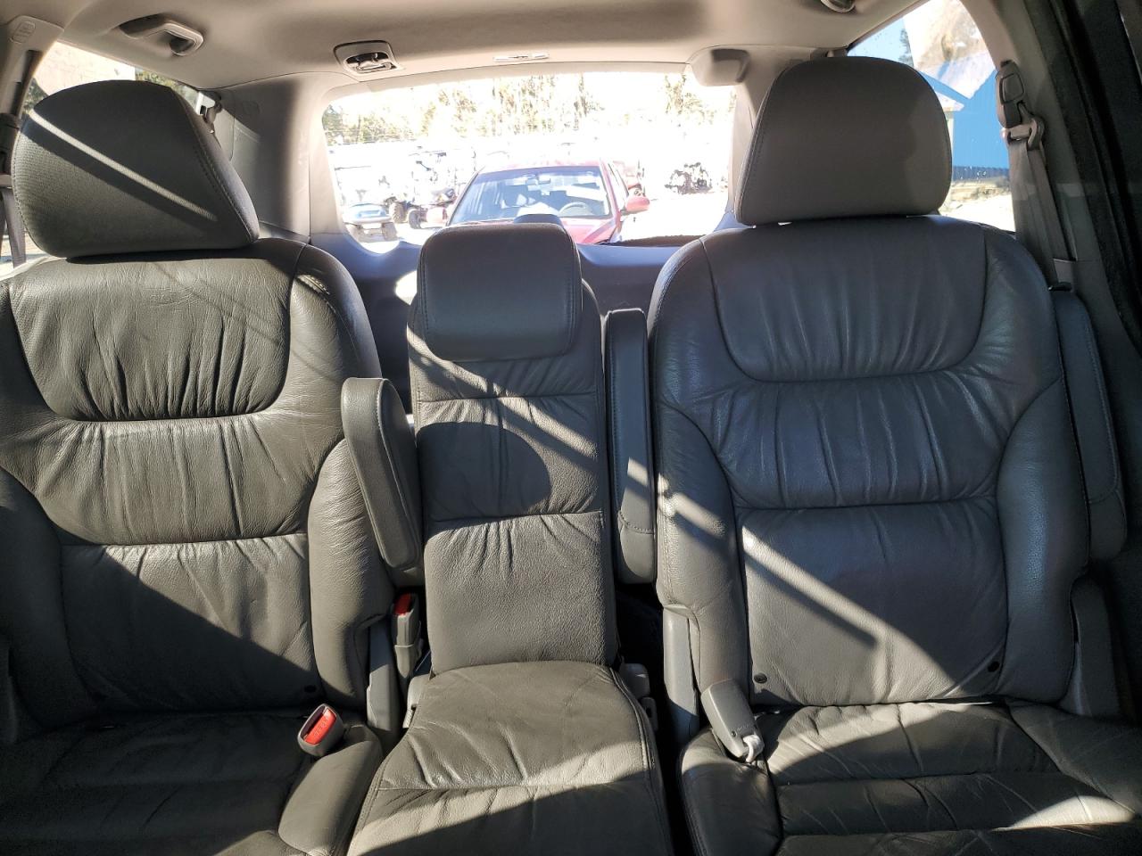 2010 Honda Odyssey - Image 10
