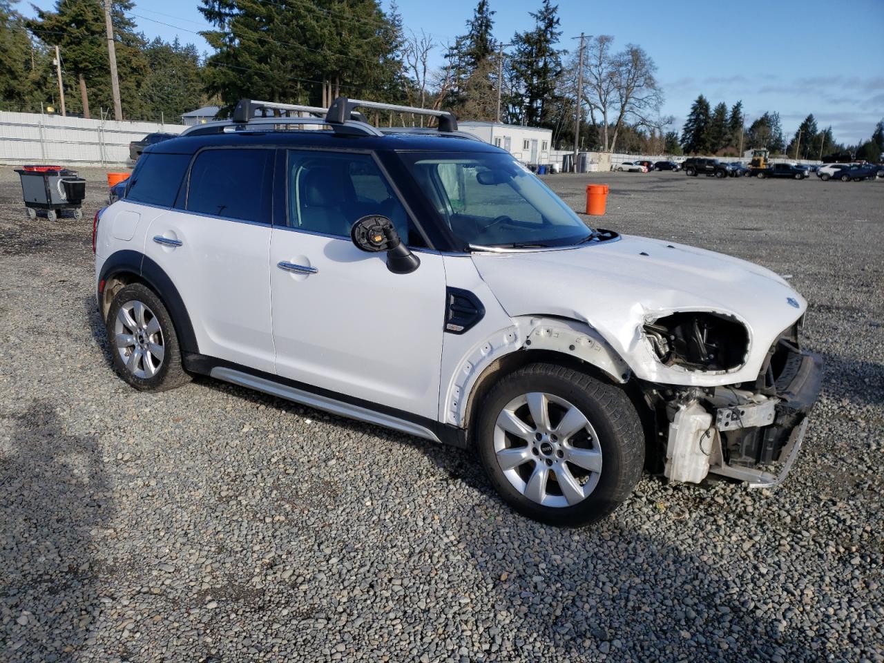 2017 MINI Cooper - Image 4