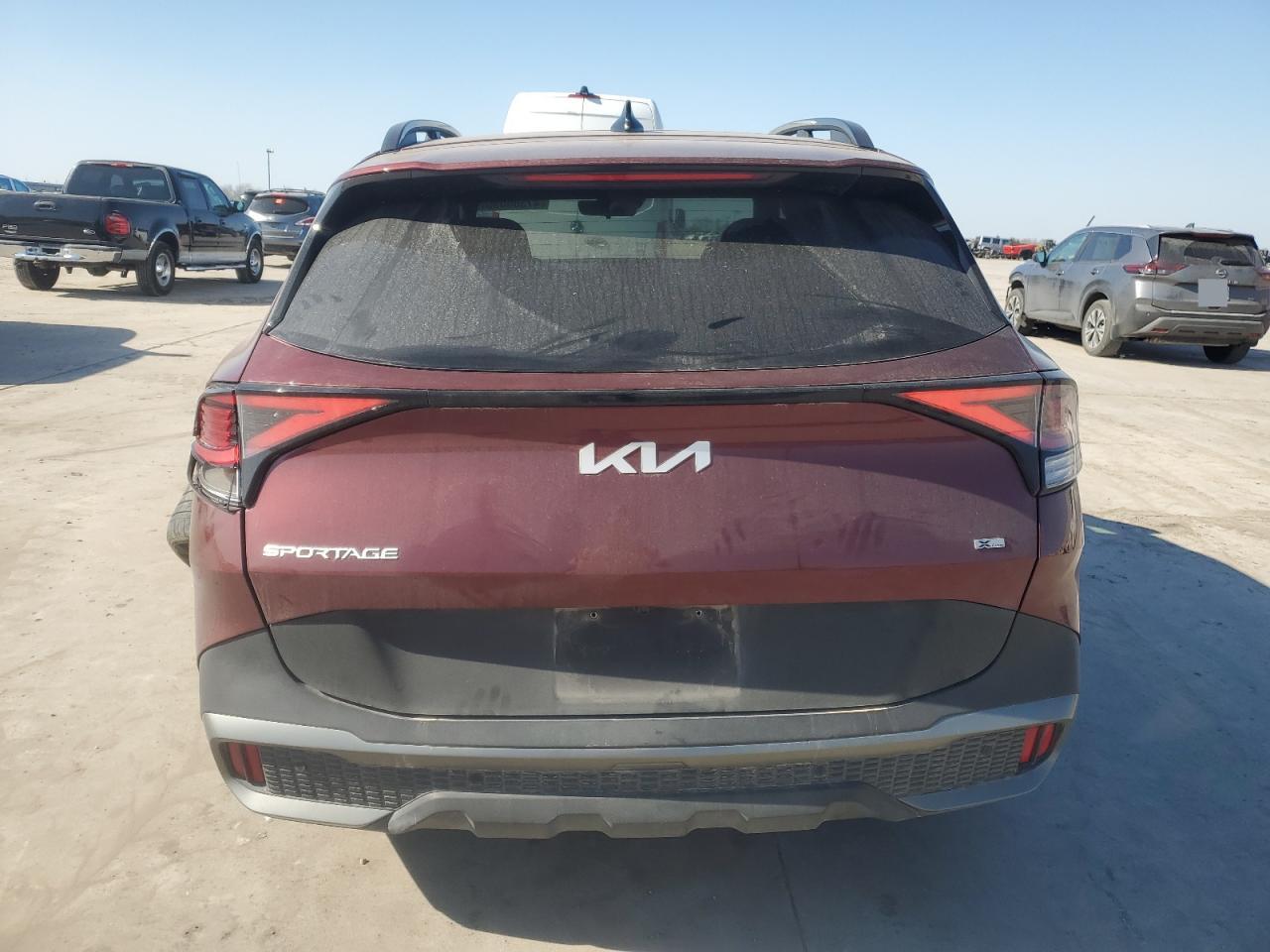 2024 Kia Sportage - Image 6
