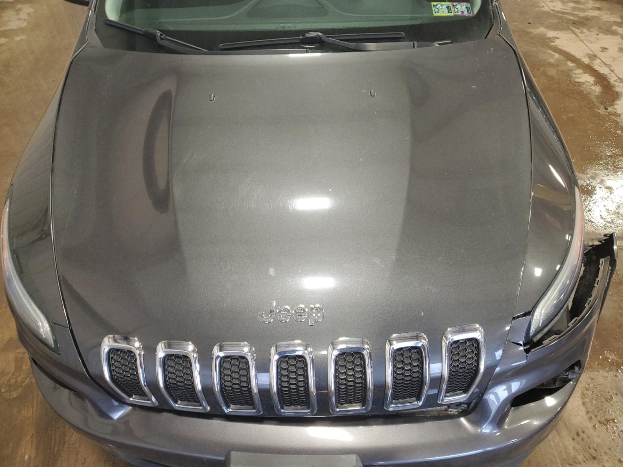 2015 Jeep Grand Cherokee - Image 12