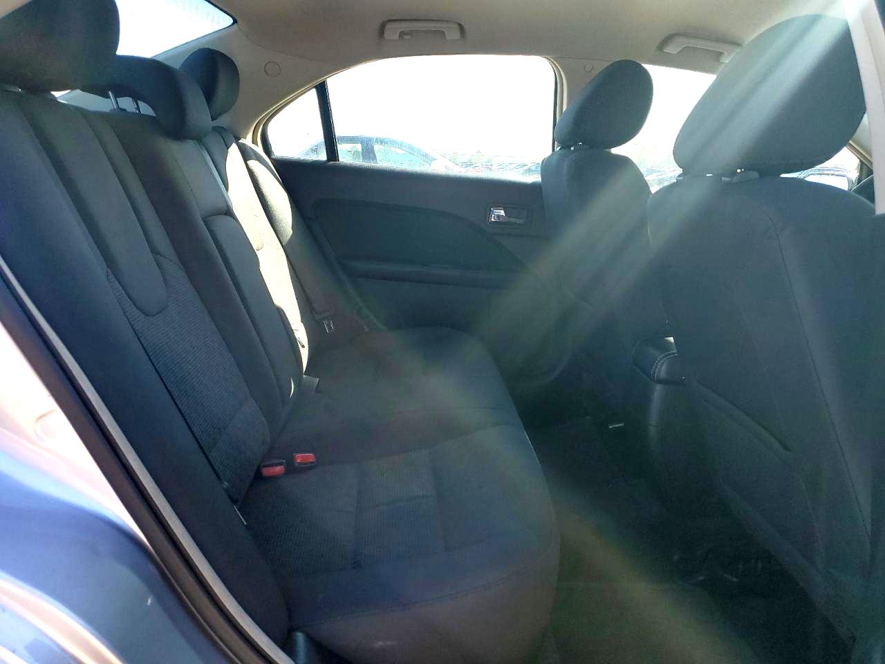 2011 Ford Fusion - Image 10
