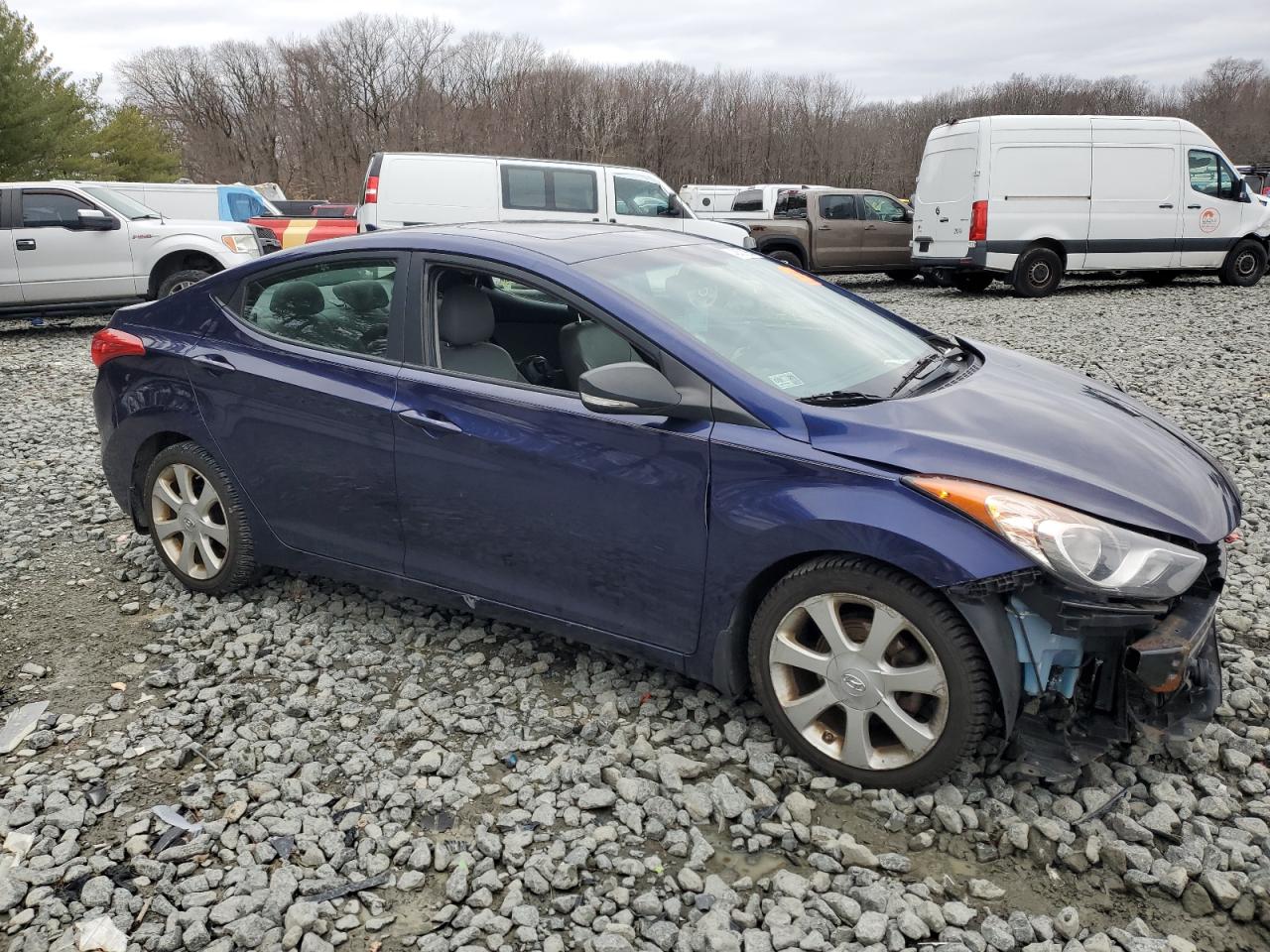 2013 Hyundai Elantra - Image 4
