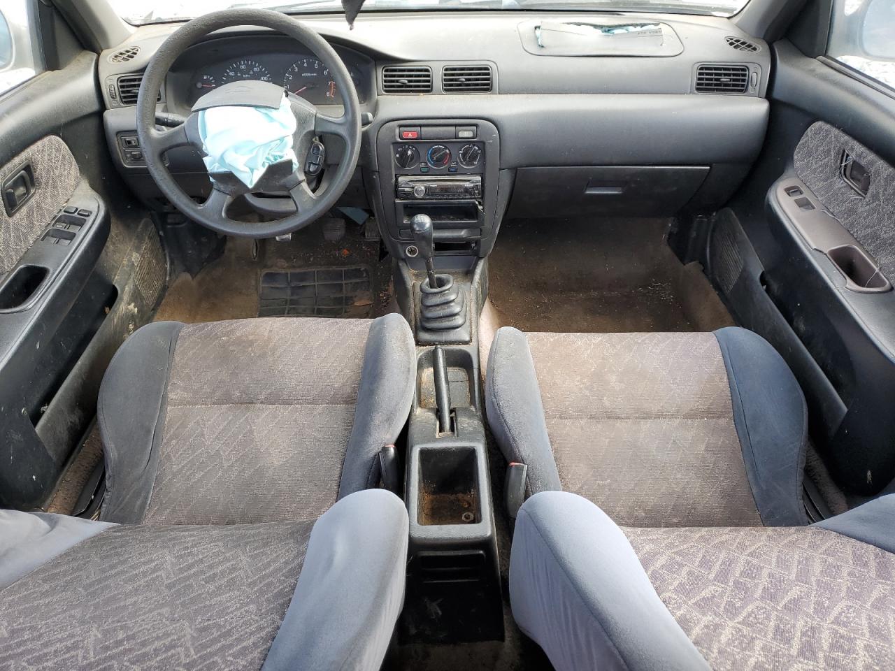 1999 Nissan Sentra - Image 8