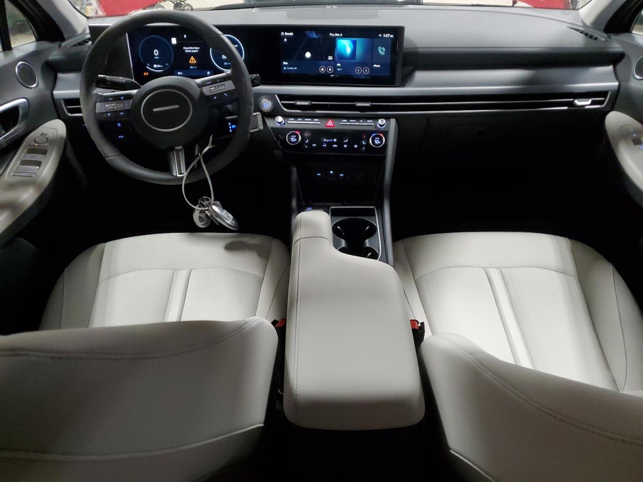2024 Hyundai Sonata - Image 8