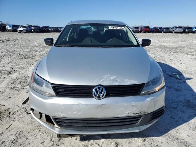  VOLKSWAGEN JETTA 2013 Серебристый