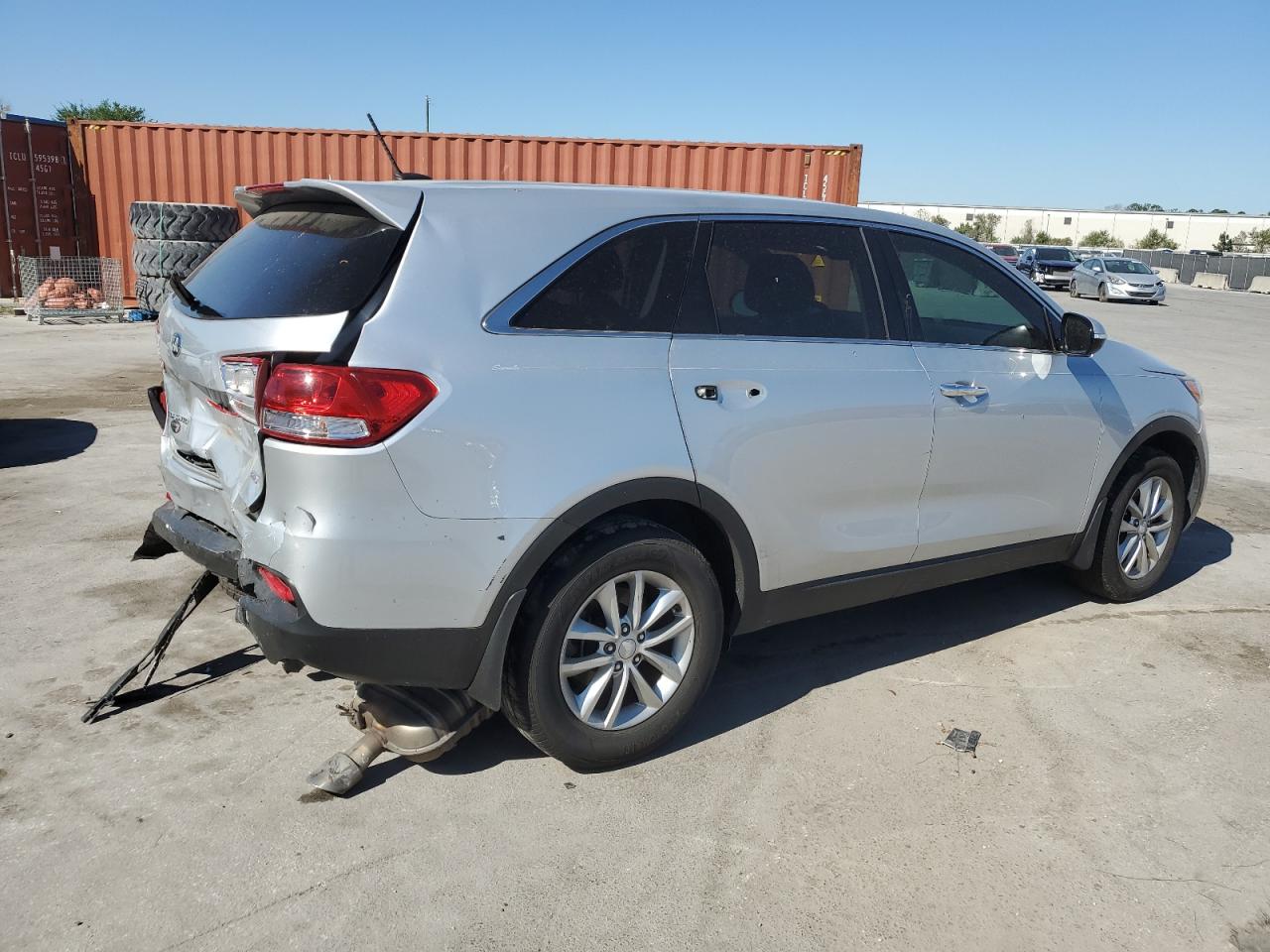 2016 Kia Sorento - Image 3