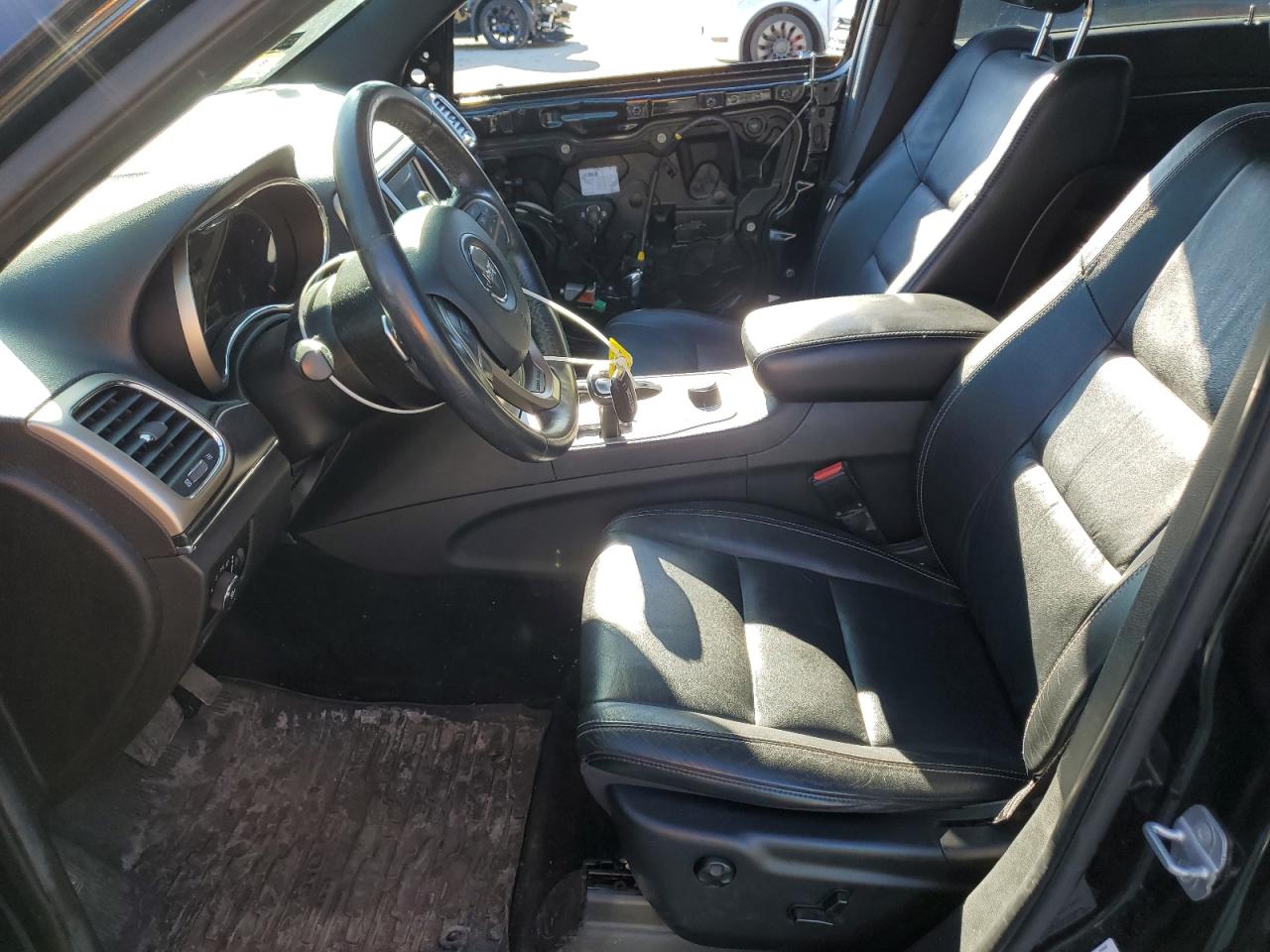 2014 Jeep Grand Cherokee - Image 7