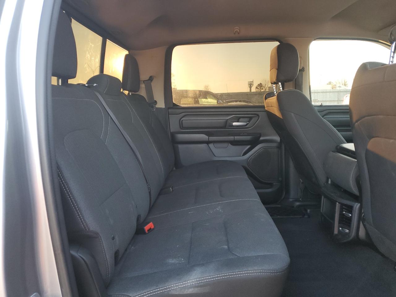 2019 RAM 1500 - Image 10