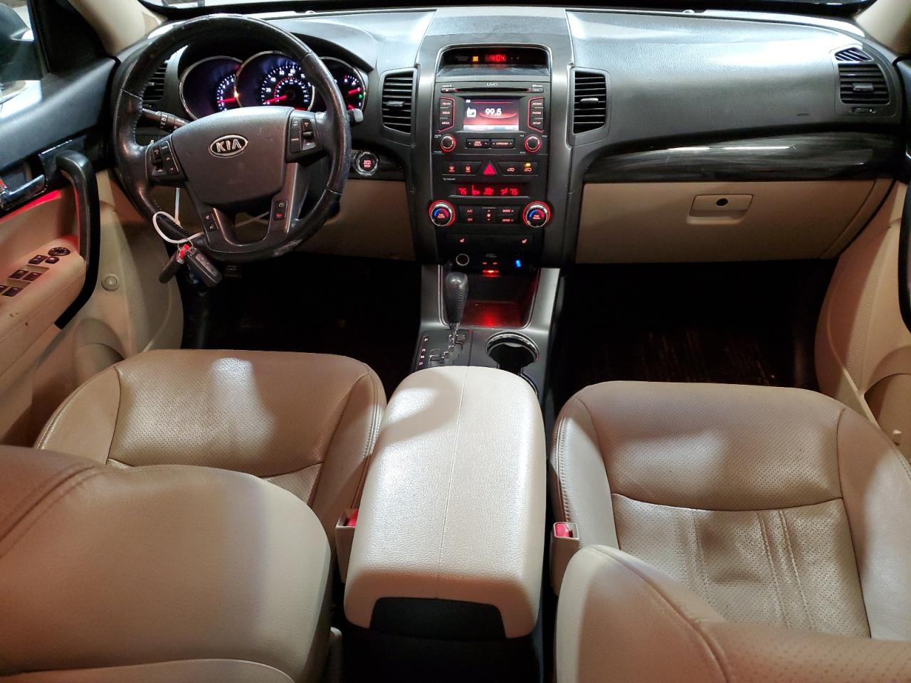 2013 Kia Sorento - Image 8