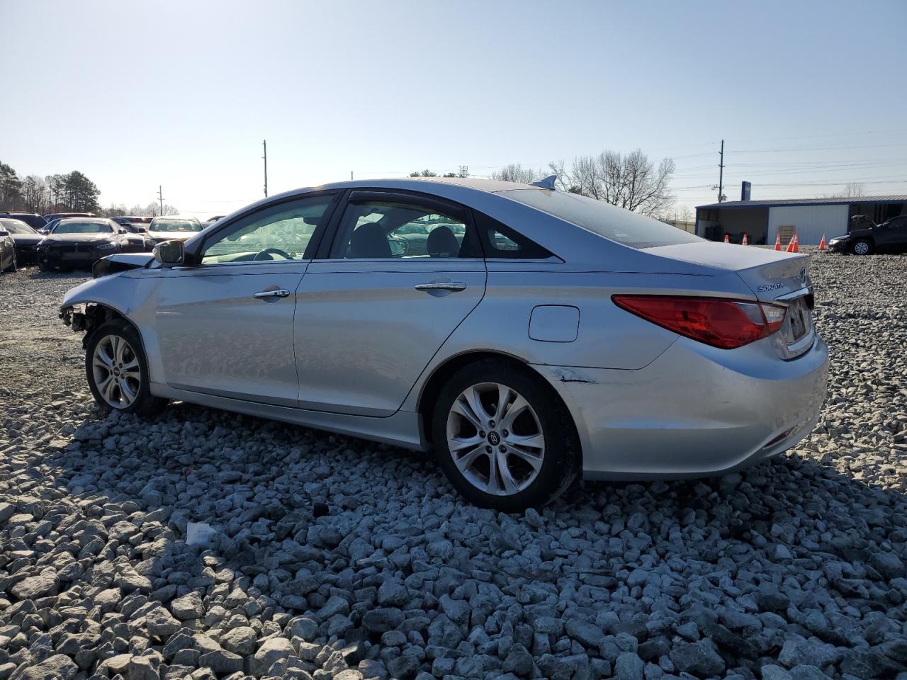 2011 Hyundai Sonata - Image 2