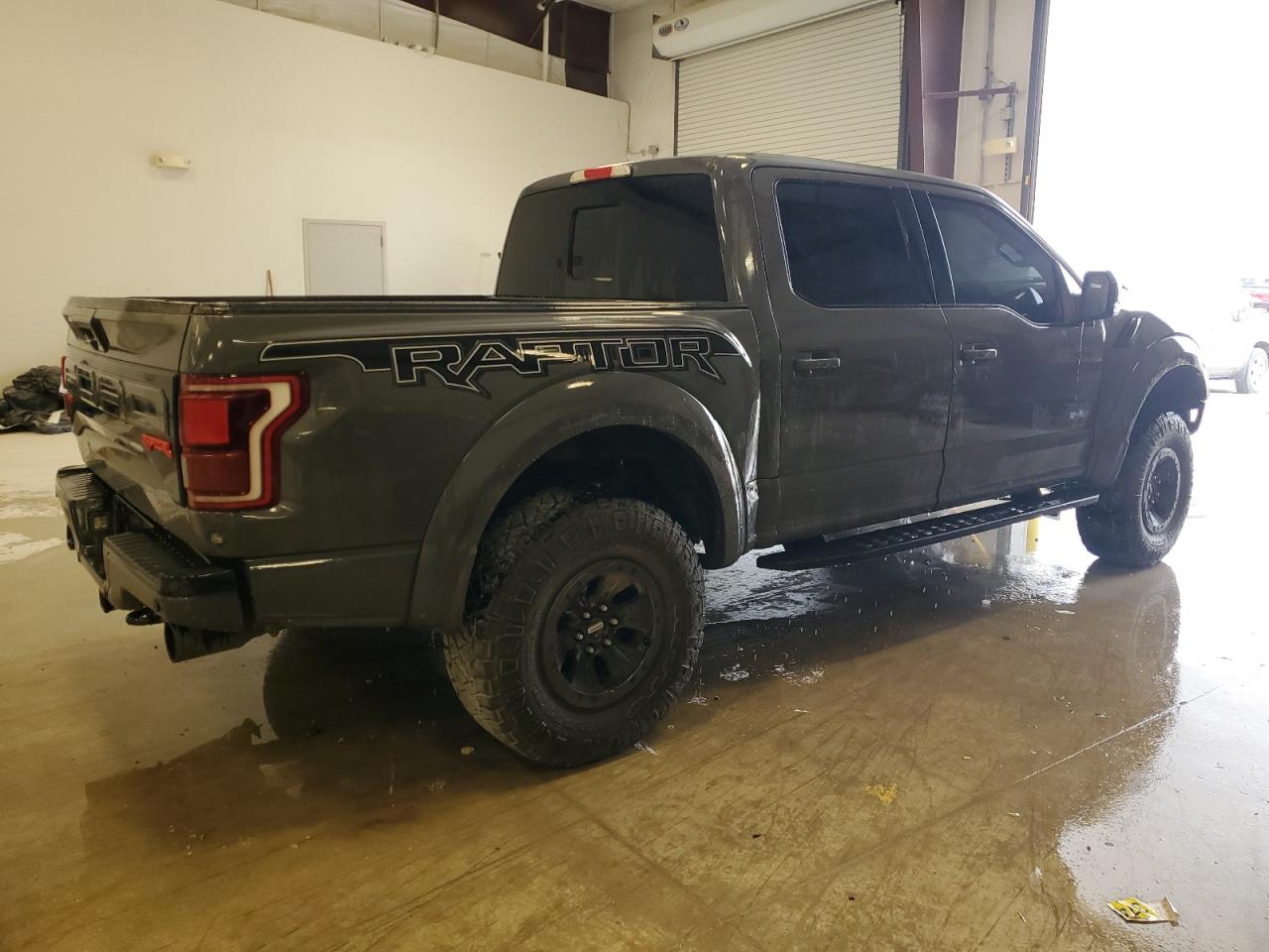 2017 Ford F-150 - Image 3