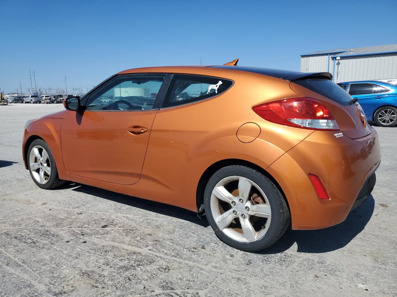 2015 Hyundai Veloster - Image 2