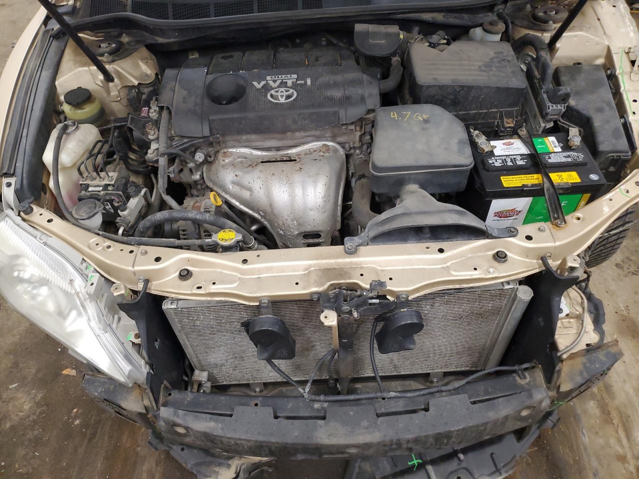 2010 Toyota Camry - Image 11