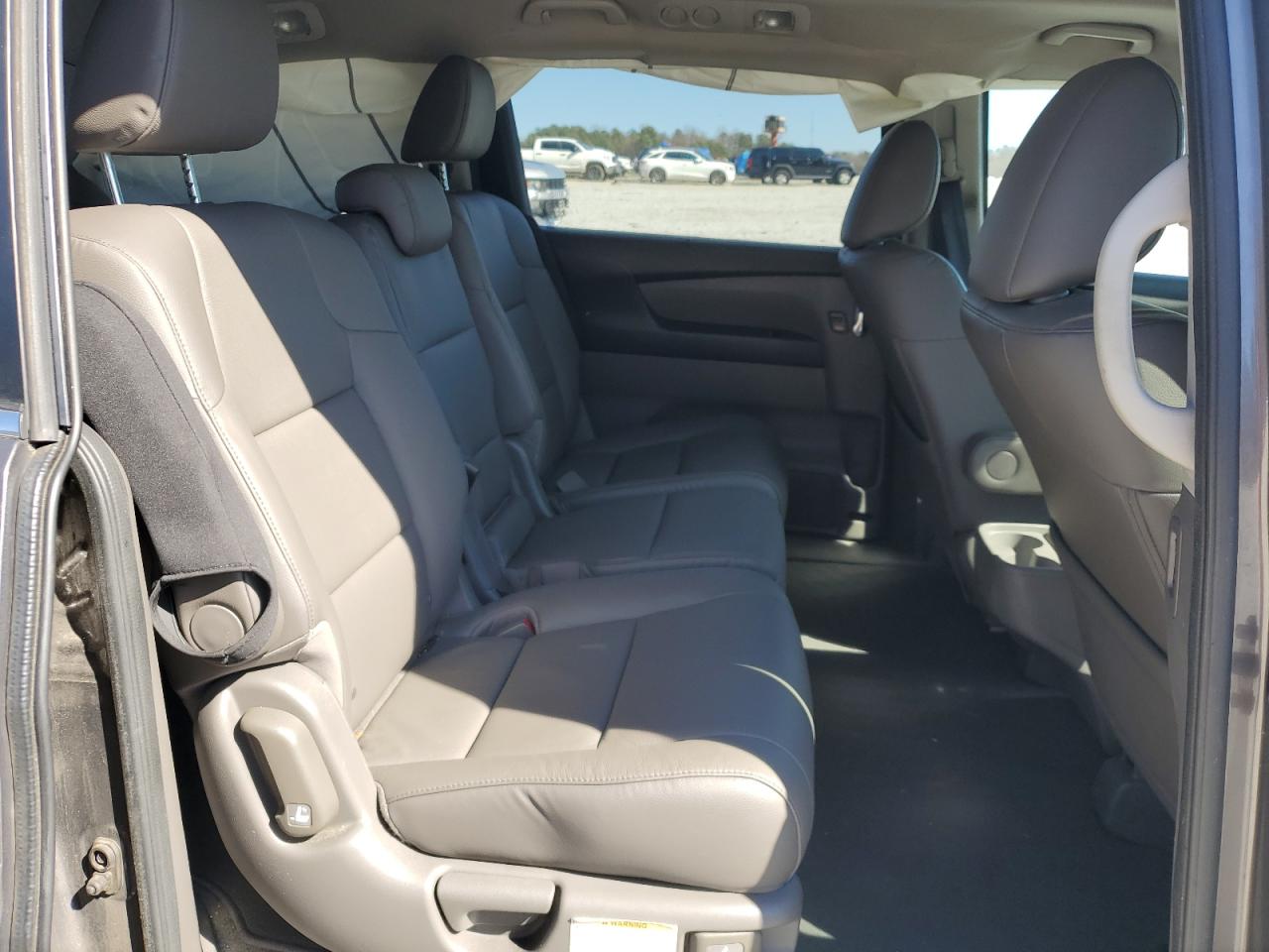 2015 Honda Odyssey - Image 12