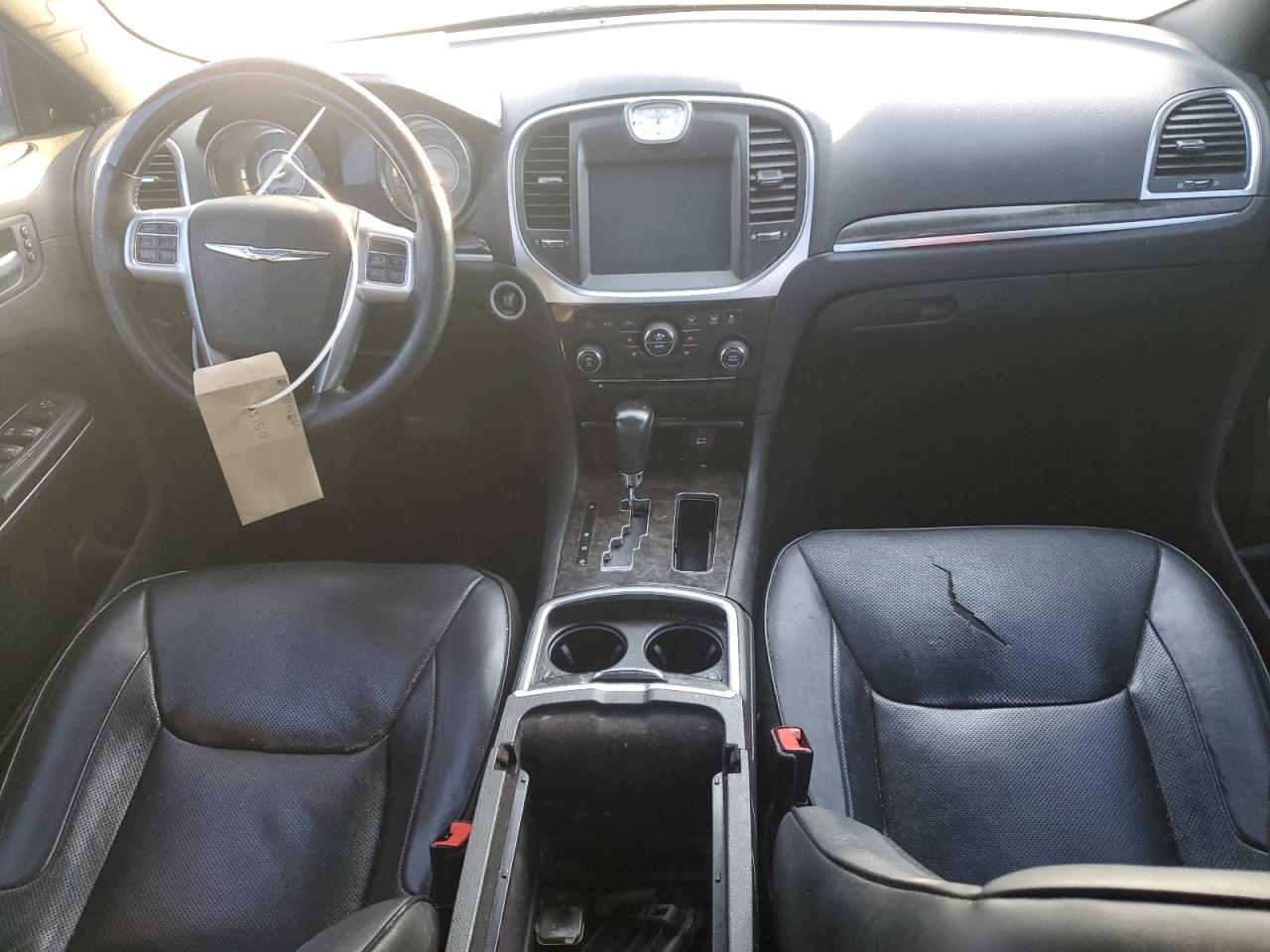 2013 Chrysler 300 - Image 8