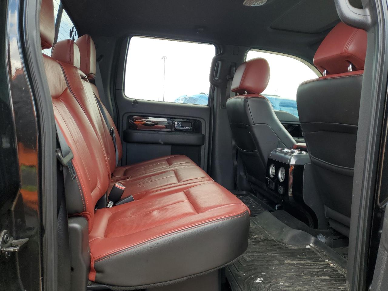 2013 Ford F-150 - Image 10