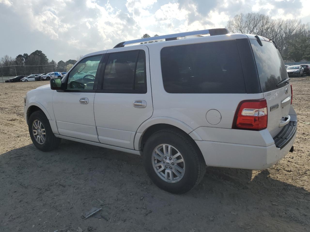 2012 Ford Expedition - Image 2