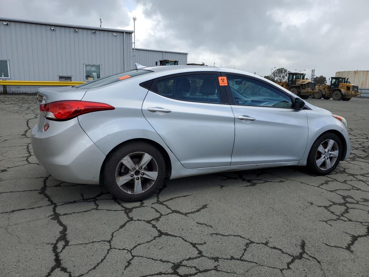2013 Hyundai Elantra - Image 3