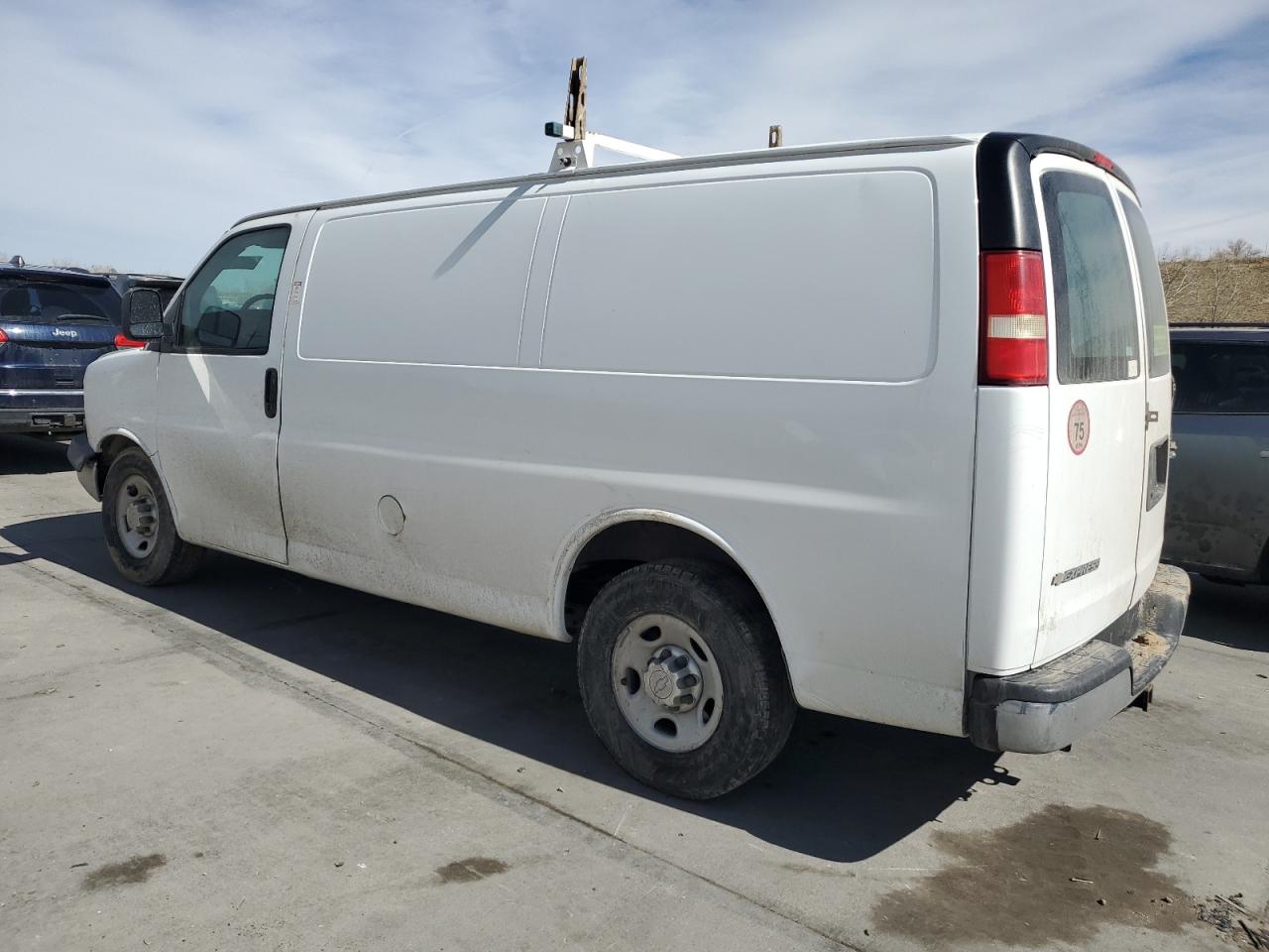 2015 Chevrolet Express - Image 2