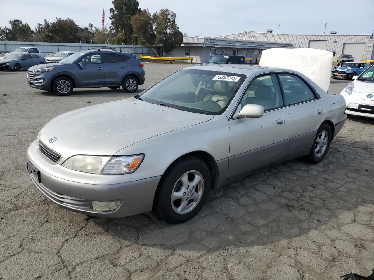 1999 Lexus ES - Image 1
